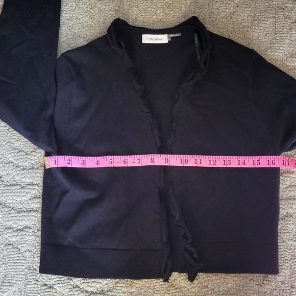 Calvin Klein Black Cardigan Cropped Fit Ruffle Detail Preppy Office NWT Sz Large - Picture 6 of 8